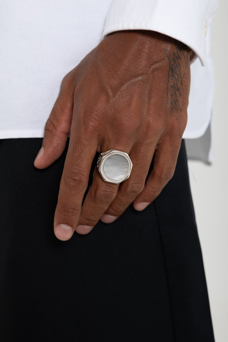Mother of Pearl Sovereign Ring - Large